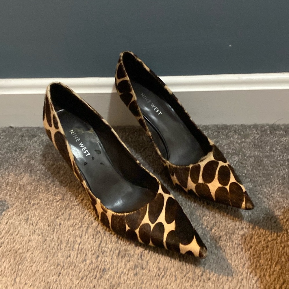 Nine West brown pony fur. Size 6 1/2 M